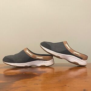 Easy Spirit Travelport eco slip on clog sneakers boating comfort size 6 leather